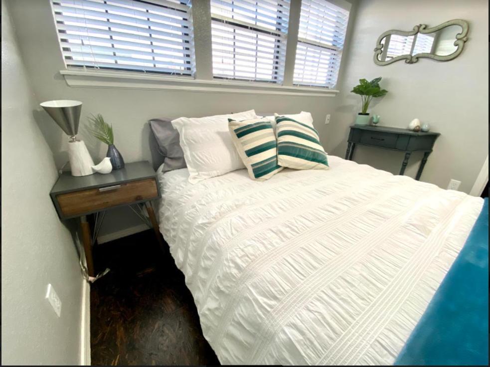 Private Bedroom Suite - Communal House Near Integris Oklahoma City Eksteriør billede